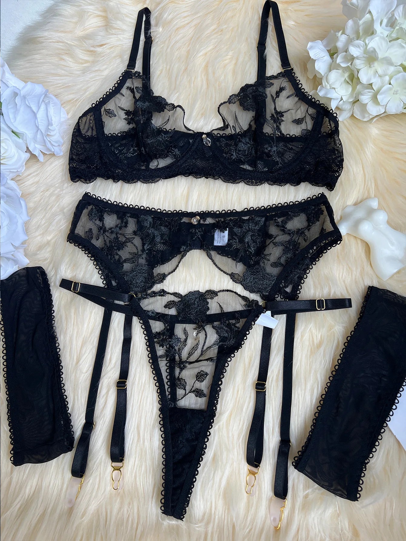 Irresistible Floral Lace Lingerie Set - Todanua Internacional