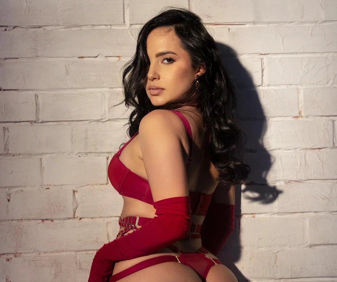 Irresistible Red Seduction Lingerie Set - Todanua Internacional