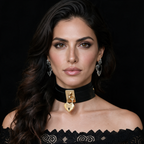 Calisto Collar in black leather with a gold heart padlock
