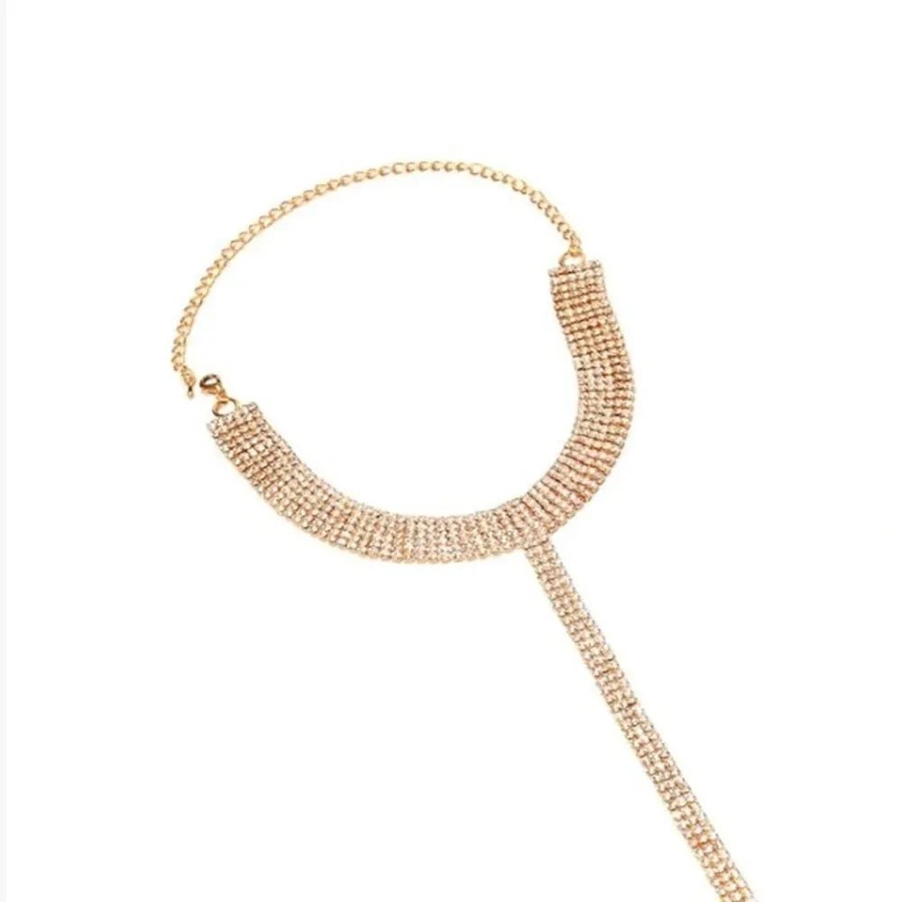 Dazzling Crystal Body Chain – Feel Powerful and Unforgettable - Todanua Internacional