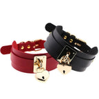 Calisto Collar — Gold Heart Padlock