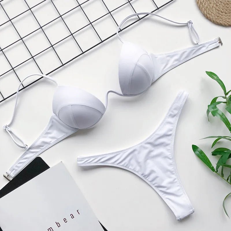 Irresistible Elegance: Low Waist Deep - V Bikini - Todanua Internacional