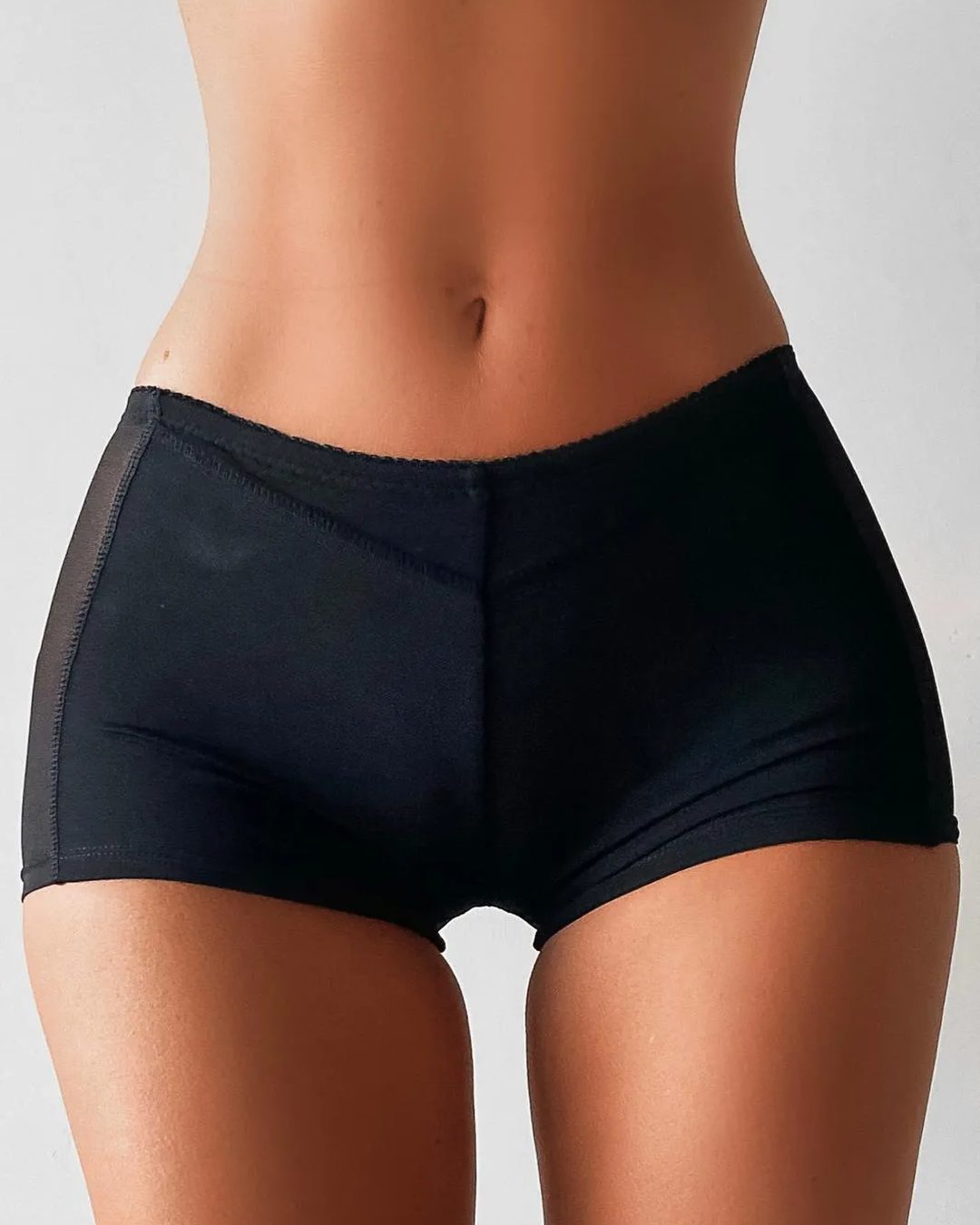 Butt-Lifting Shaping Shorts with Open Back